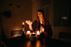 Consultez Kpayéro, marabout voyant médium, pour un rituel de retour affectif puissant. Réconciliez-vous avec votre partenaire et rétablissez l'harmonie dans votre vie sentimentale.