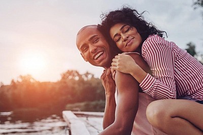 Le voyant Kpayéro vous aide à récupérer l’être aimé avec des rituels puissants. Retour affectif, purification, chance au jeu et réussite sentimentale.